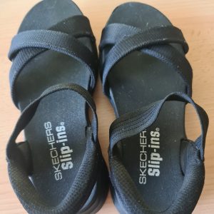 Skechers slip-ins sandalen maat 35