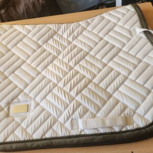 Wit wedstrijddekje, maat full, merk Equestrian Stockholm