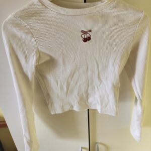 Wit C&A shirt met lange mouwen (Maat S) – Crop model