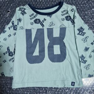 Leuk lichtgroen shirtje met print, maat 86